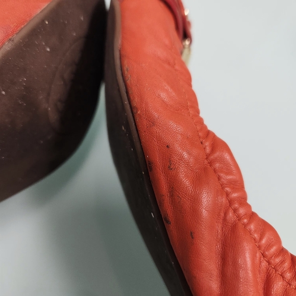 Tory Burch Women's Orange Flats with Gold Accent - Picture 7 of 12